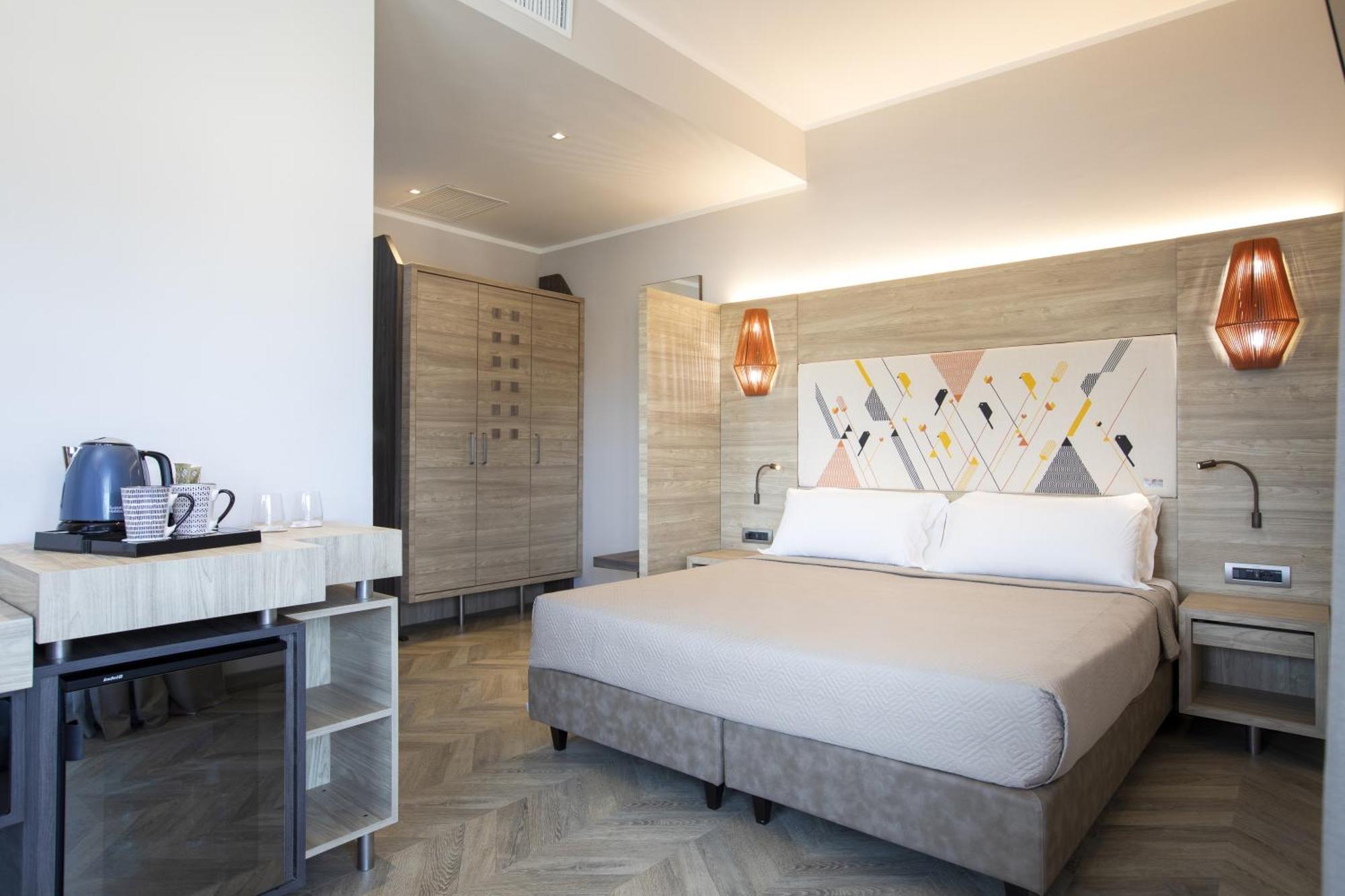 Lu' Hotel คาร์บอเนีย ภายนอก รูปภาพ
